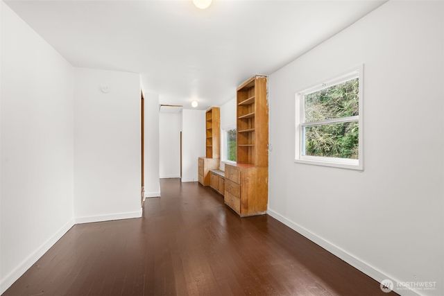 1036 Fowler Street, Raymond, WA 98577