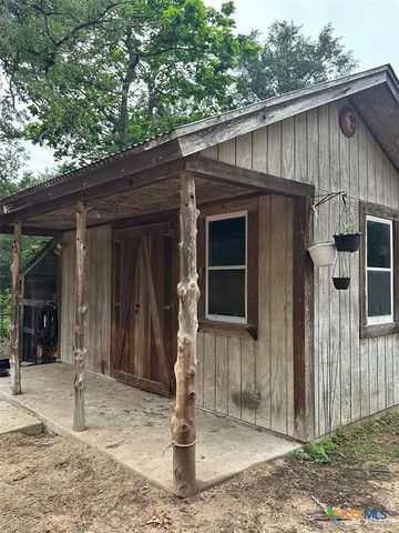 1053 County Road F, Lexington, TX 78947