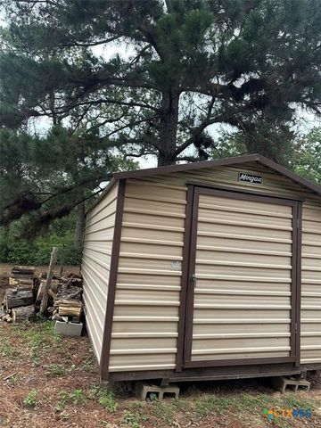 1053 County Road F, Lexington, TX 78947