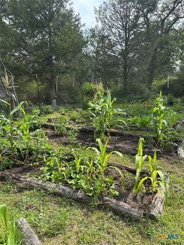 1053 County Road F, Lexington, TX 78947