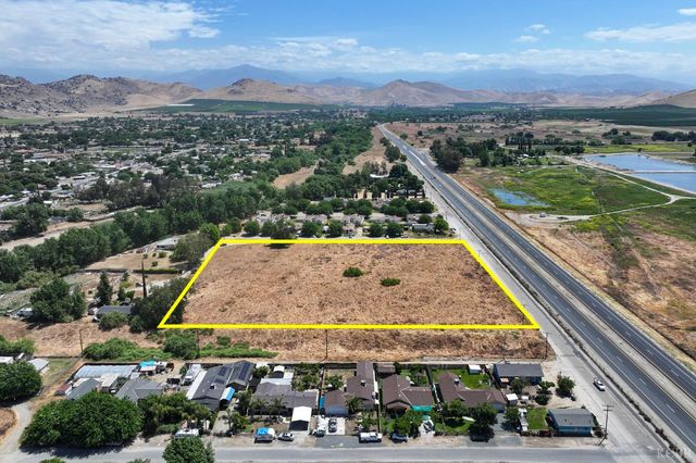 0 E Poplar, Porterville, CA 93257