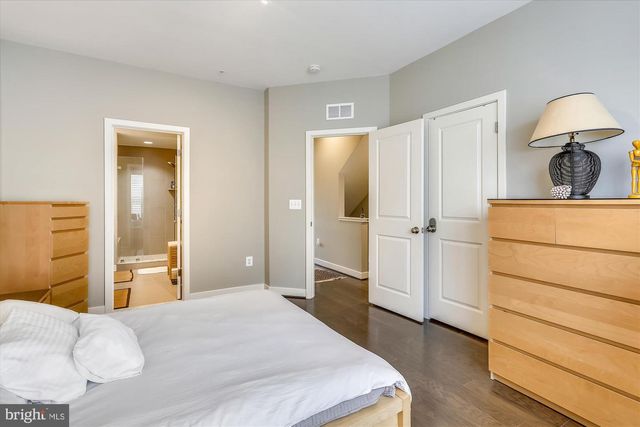 8052 RED HOOK, Rockville, MD 20855
