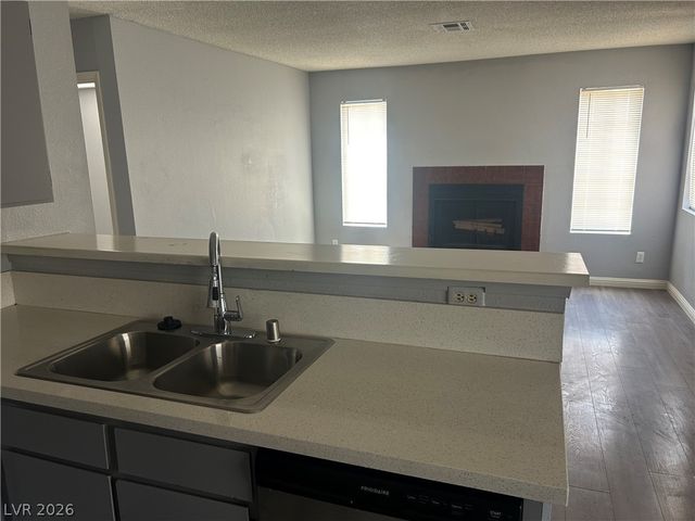 2722 Alicialynn Way, Las Vegas, NV 89121