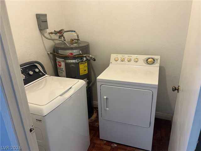 2722 Alicialynn Way, Las Vegas, NV 89121