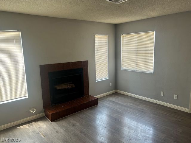 2722 Alicialynn Way, Las Vegas, NV 89121