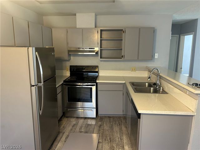 2722 Alicialynn Way, Las Vegas, NV 89121