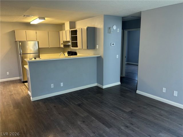 2722 Alicialynn Way, Las Vegas, NV 89121