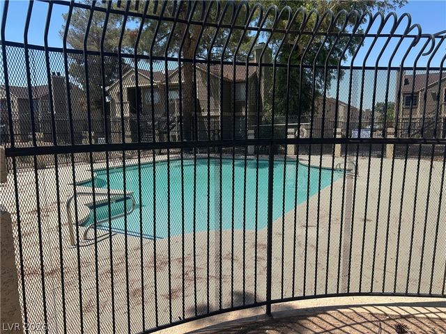 2722 Alicialynn Way, Las Vegas, NV 89121