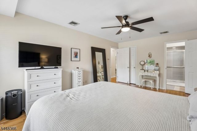61 Hickory Hill Ct, Rockaway Twp., NJ 07866