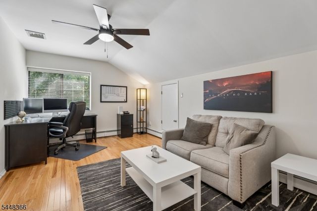 61 Hickory Hill Ct, Rockaway Twp., NJ 07866