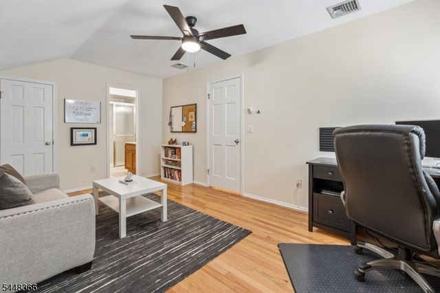 61 Hickory Hill Ct, Rockaway Twp., NJ 07866