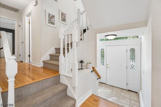 61 Hickory Hill Ct, Rockaway Twp., NJ 07866