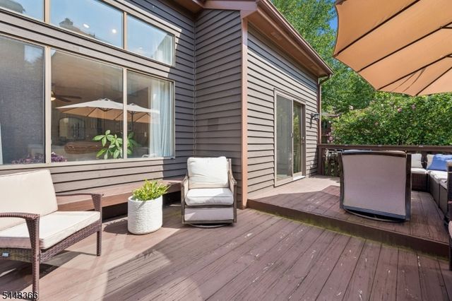 61 Hickory Hill Ct, Rockaway Twp., NJ 07866