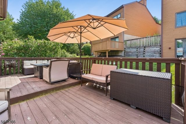 61 Hickory Hill Ct, Rockaway Twp., NJ 07866
