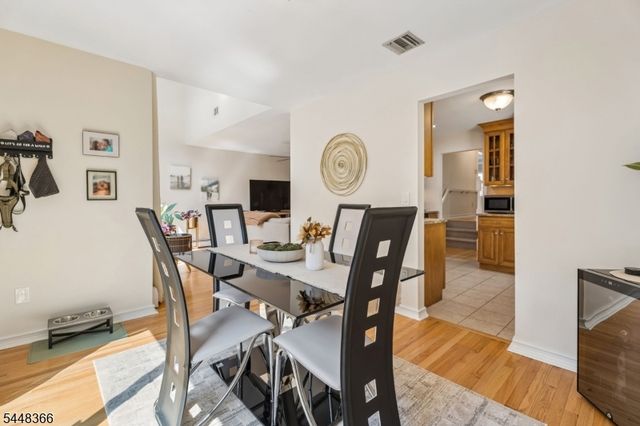 61 Hickory Hill Ct, Rockaway Twp., NJ 07866