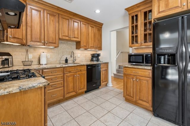61 Hickory Hill Ct, Rockaway Twp., NJ 07866