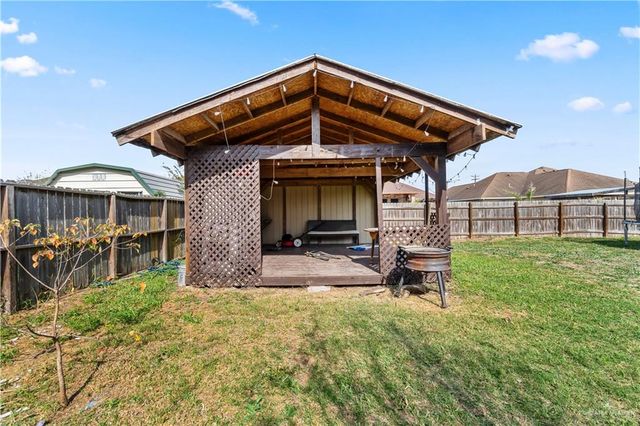 23717 Sun Chase Circle, Primera, TX 78552