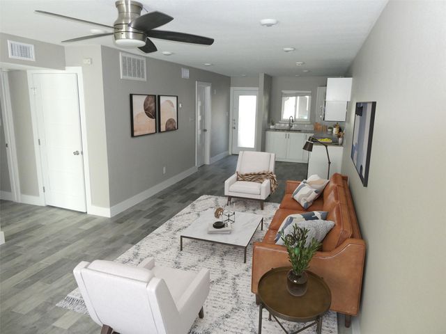 909 REINLI ST 133, Austin, TX 78751