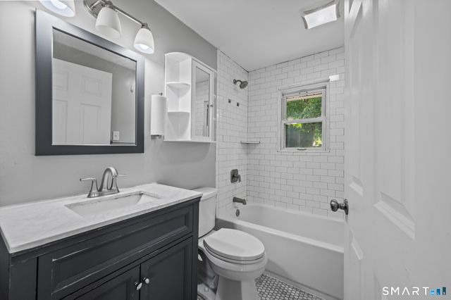 6 Charles Street, Southington, CT 06489