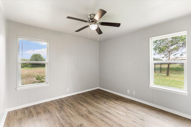 800 Spring Hill, Aubrey, TX 76227