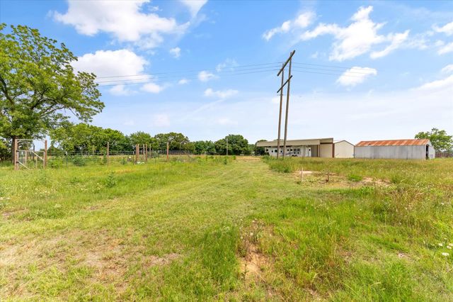 800 Spring Hill, Aubrey, TX 76227