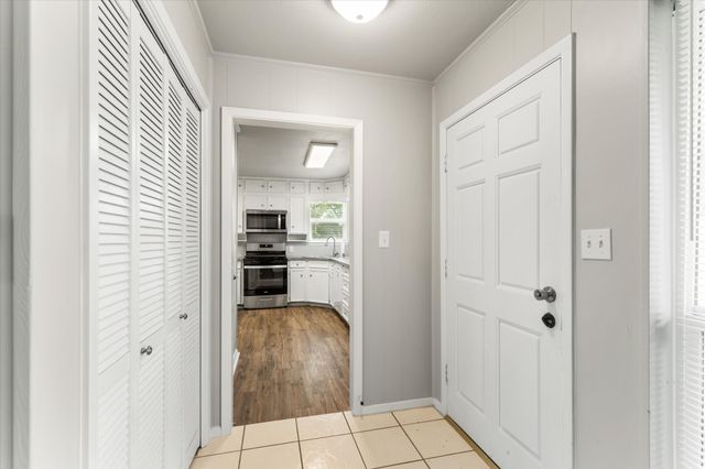 800 Spring Hill, Aubrey, TX 76227