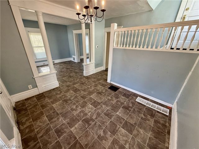222 Rhodes Avenue, Akron, OH 44302