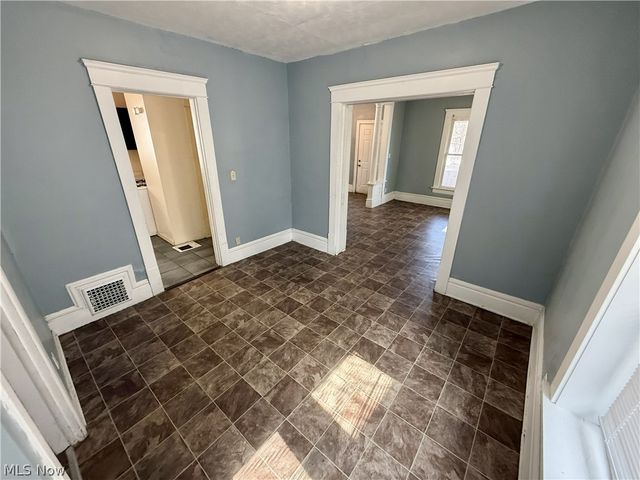 222 Rhodes Avenue, Akron, OH 44302