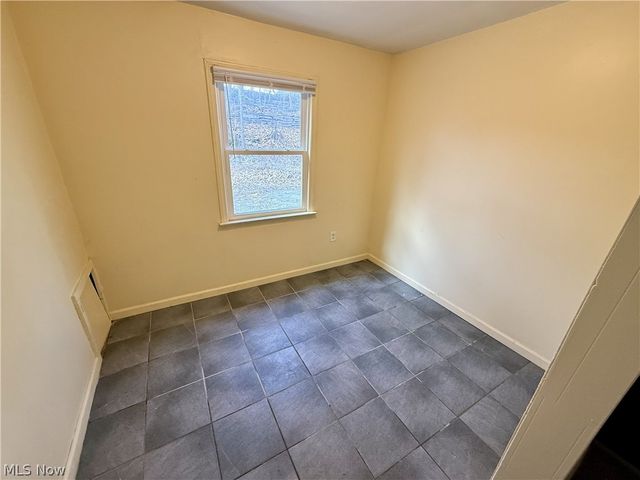 222 Rhodes Avenue, Akron, OH 44302