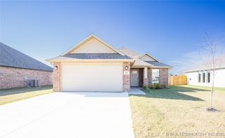 10856 S 279th Avenue E, Coweta, OK 74429