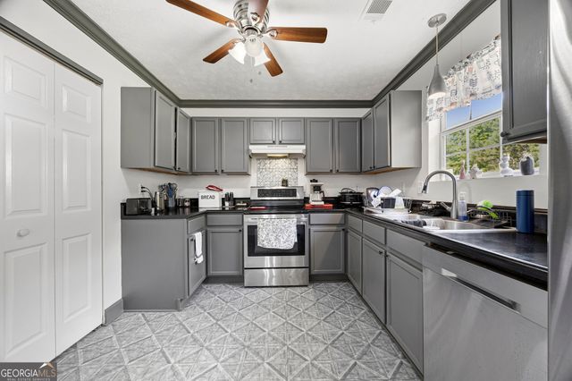 1038 Campbell Road, Covington, GA 30014
