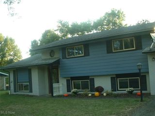 8655 Spring Grove Avenue NW, Canal Fulton, OH 44614