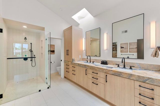286 Green Mountain Drive, Palm Desert, CA 92211