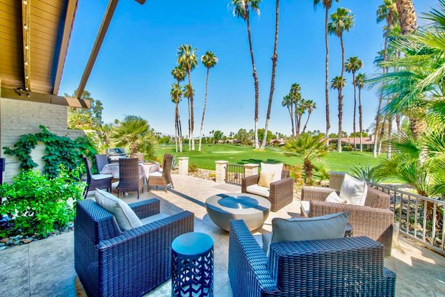 286 Green Mountain Drive, Palm Desert, CA 92211