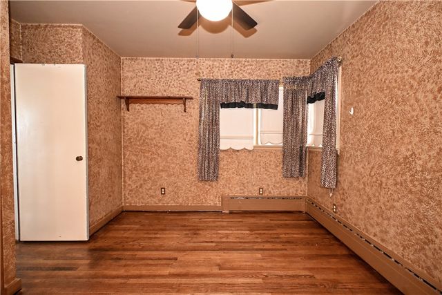 1255 Rosecrest Ave, Monessen, PA 15062