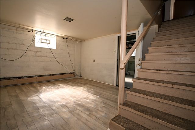 1255 Rosecrest Ave, Monessen, PA 15062