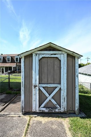 1255 Rosecrest Ave, Monessen, PA 15062