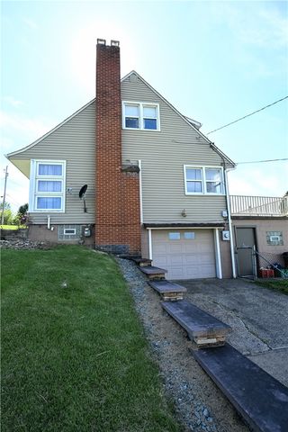 1255 Rosecrest Ave, Monessen, PA 15062