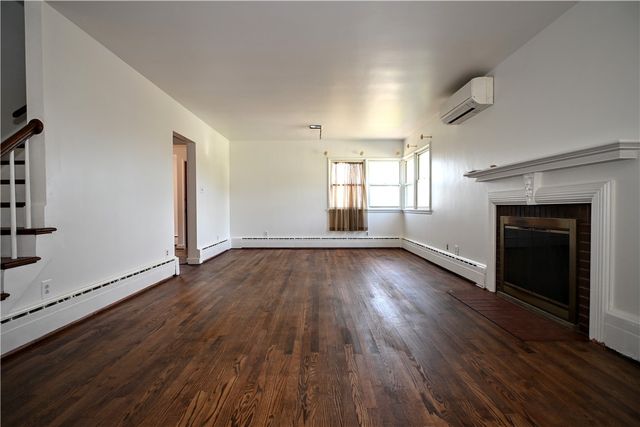 1255 Rosecrest Ave, Monessen, PA 15062