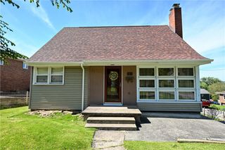 1255 Rosecrest Ave, Monessen, PA 15062