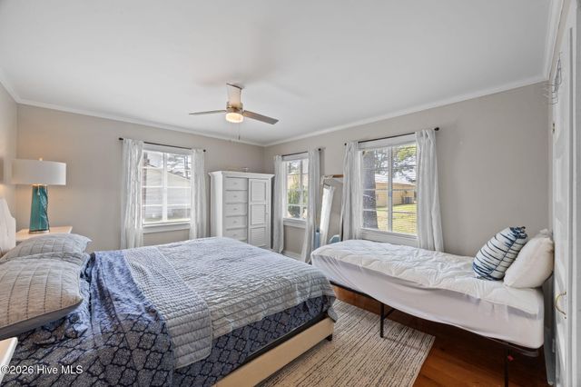 1103 Broad Street Ext, Oriental, NC 28571