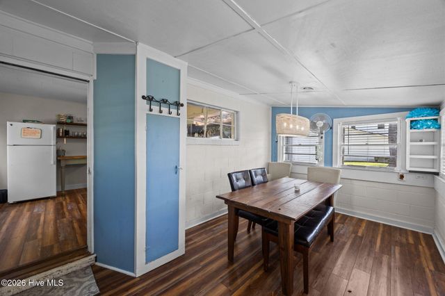 1103 Broad Street Ext, Oriental, NC 28571