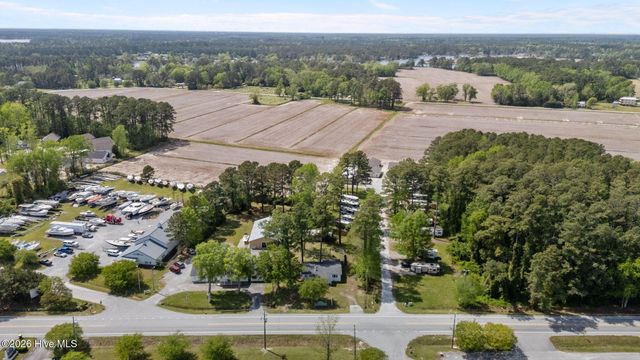 1103 Broad Street Ext, Oriental, NC 28571