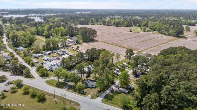 1103 Broad Street Ext, Oriental, NC 28571