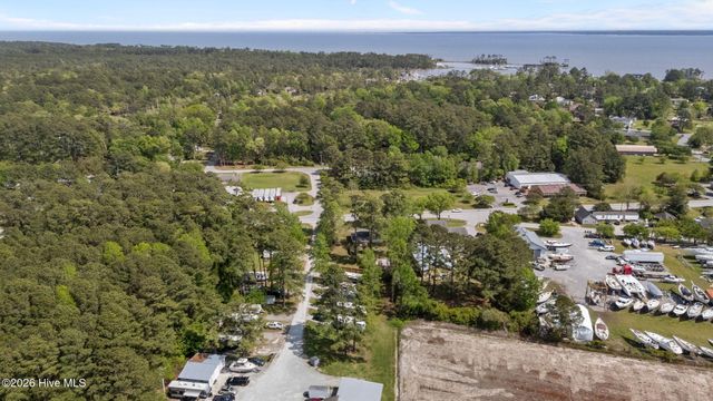 1103 Broad Street Ext, Oriental, NC 28571