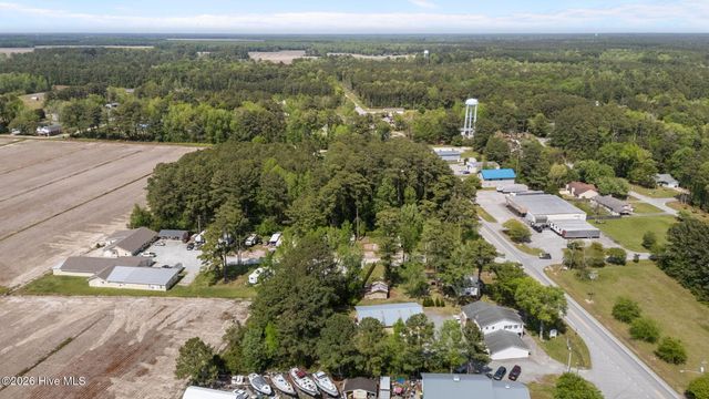 1103 Broad Street Ext, Oriental, NC 28571