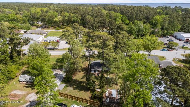 1103 Broad Street Ext, Oriental, NC 28571