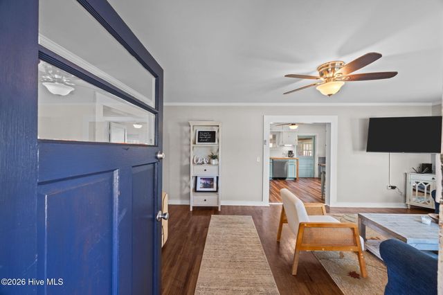 1103 Broad Street Ext, Oriental, NC 28571