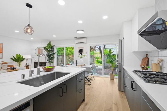 1506 Canna Court, Mountain View, CA 94043
