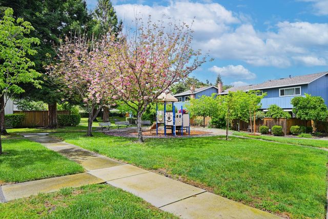 1506 Canna Court, Mountain View, CA 94043